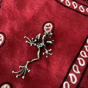 Frogman Tim Cotterill Sterling frog pendant..unique beautiful !!